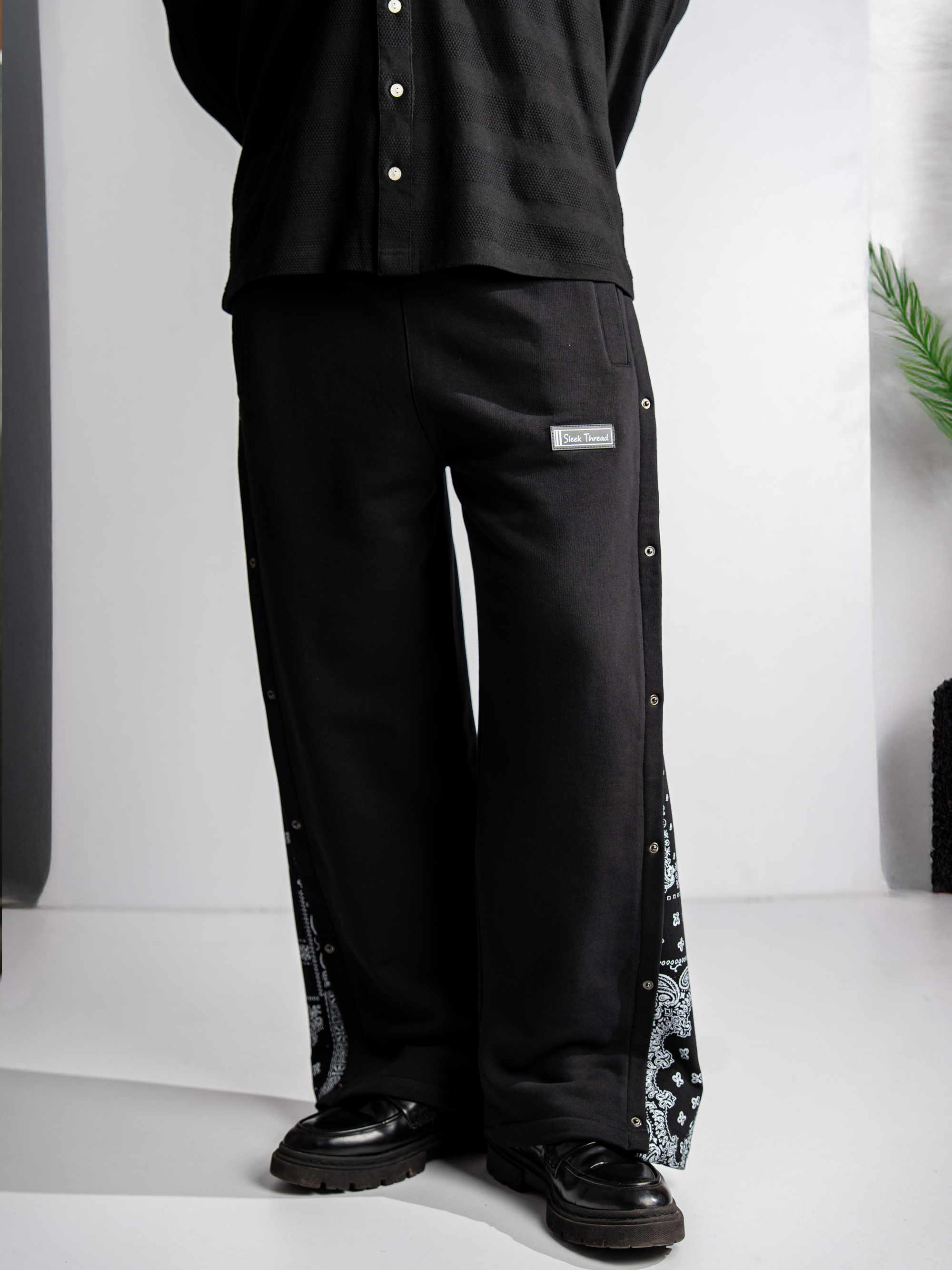 Street Snap Bandana Pants