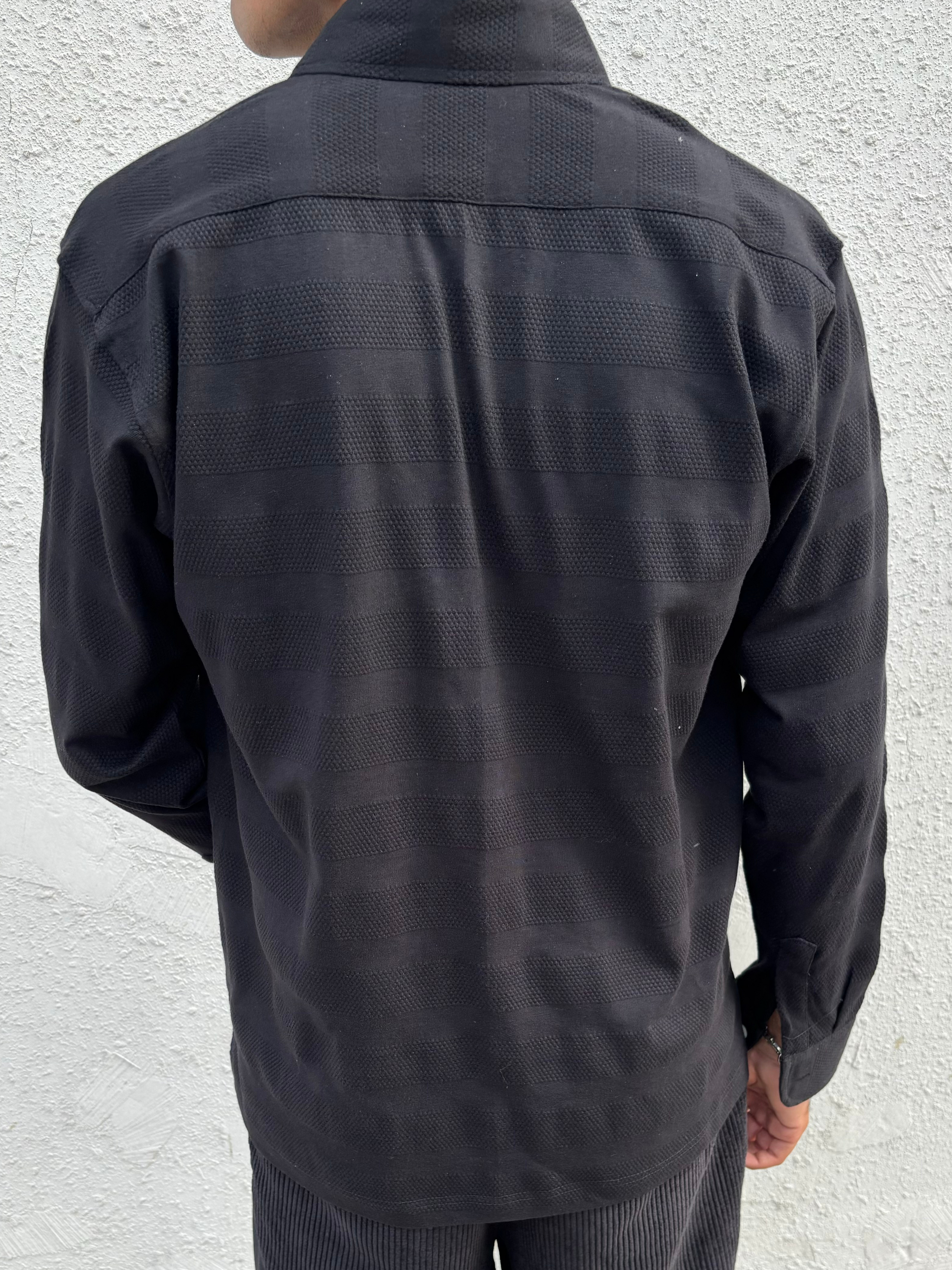 The Interlude Shirt Black
