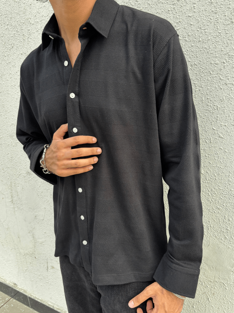 The Interlude Shirt Black - Sleek Thread