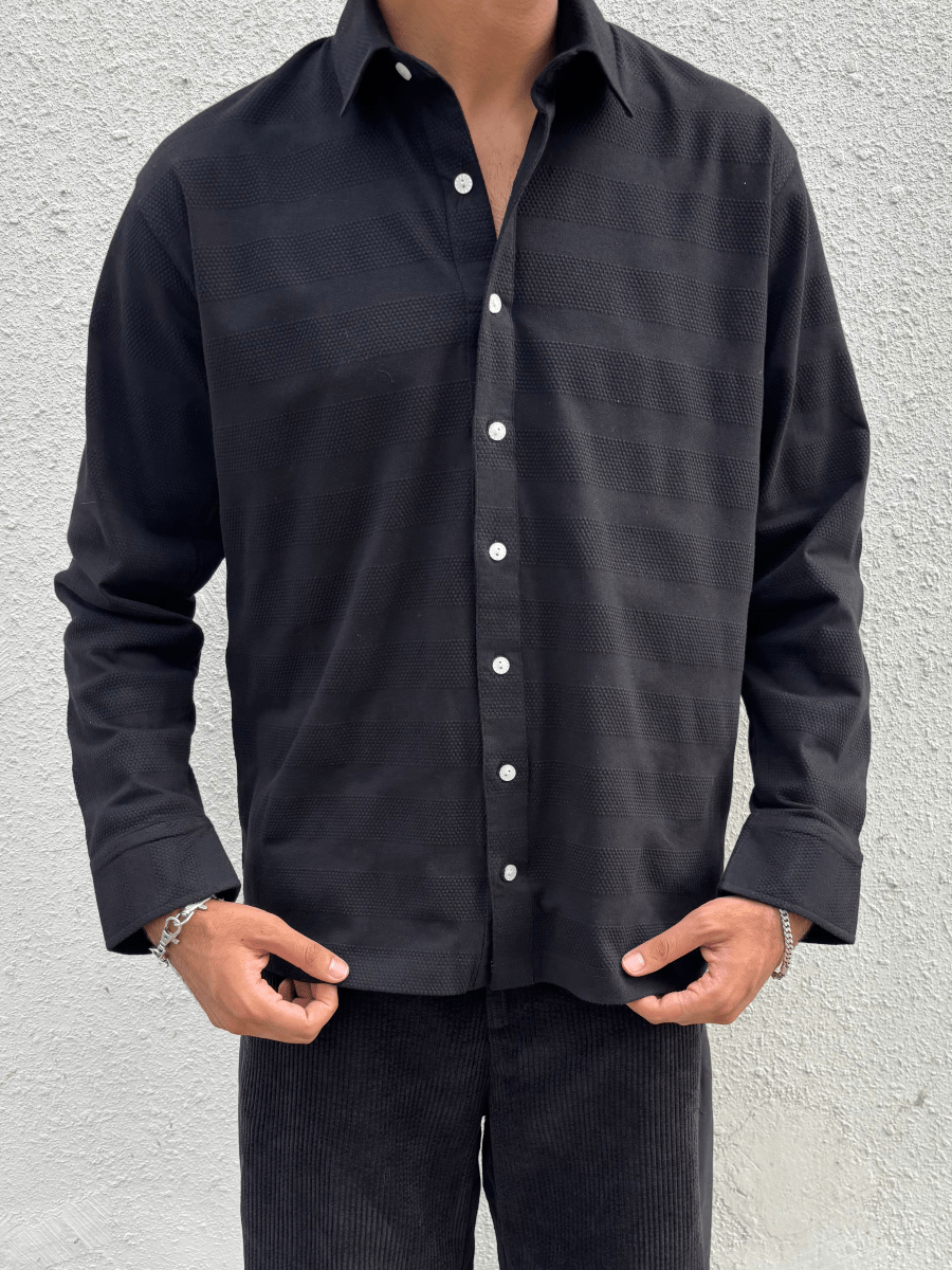 The Interlude Shirt Black - Sleek Thread